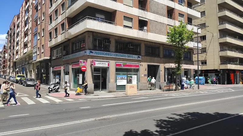 LABORAL Kutxa Salamanca - Maria Auxiliadora - Banco en Salamanca - foto 2