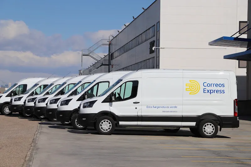 Correos Express - Servicio de mensajería en Villares de la Reina - foto 2