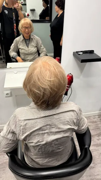 Peluqueria y estética Cristina Garcia - Peluquería en Salamanca - foto 2