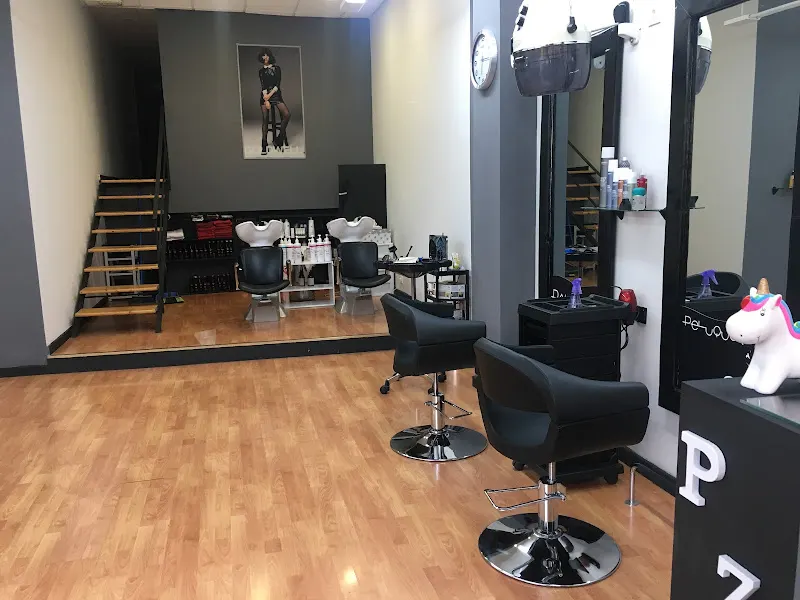 Palmira Zaballos Peluquería - Peluquería en Salamanca - foto 2