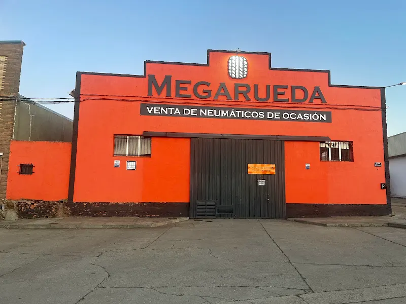 Neumáticos Megarueda Ocasión S.L. - Tienda de neumáticos usados en Villares de la Reina - foto 2