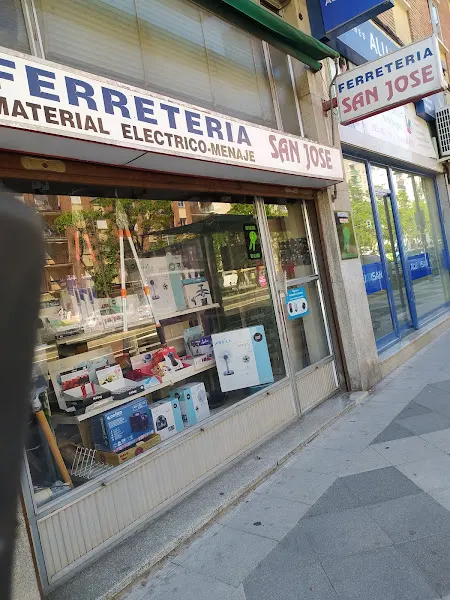 Ferretería San José - Ferretería en Salamanca - foto 2
