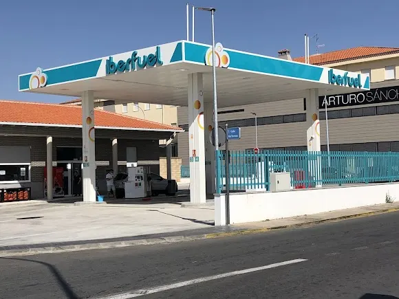 Iberfuel | Gasolinera y Tienda - Béjar