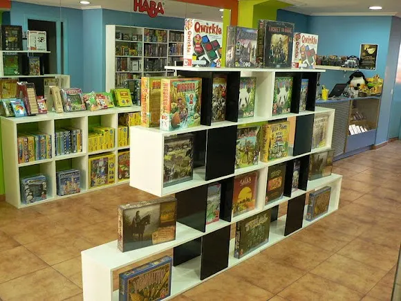 Tienda de Juegos - DADOS Y CUBITOS - Salamanca