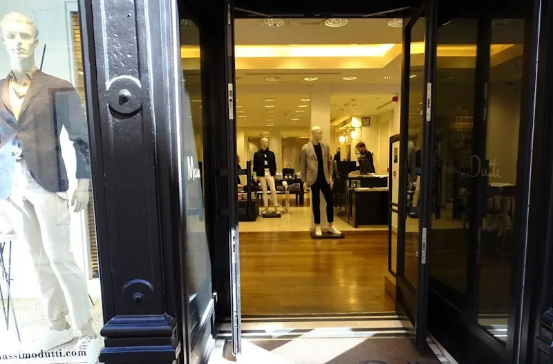 Massimo Dutti