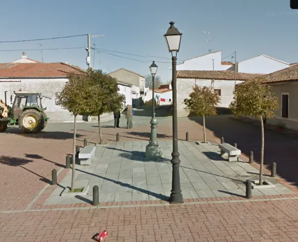 Fuente en honor a Don Alberto I de Navales