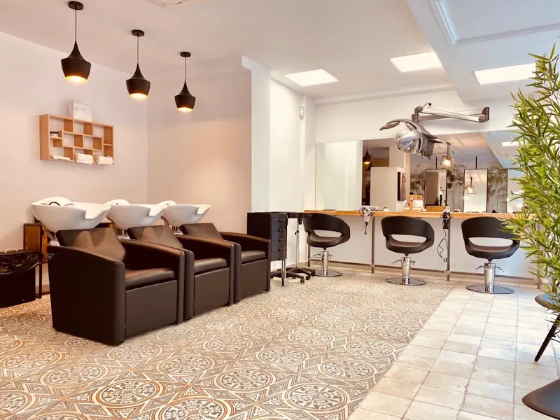 Iquevi Hair - Peluquería en Salamanca - foto 2