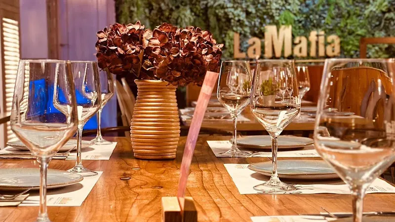 La Mafia se sienta a la mesa - Restaurante italiano en Salamanca - foto 2