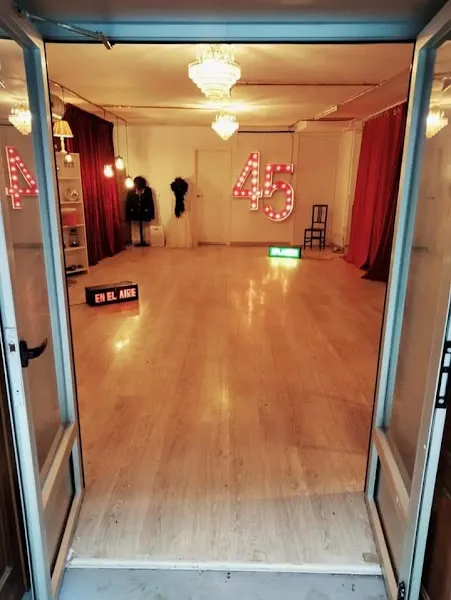 Clases de baile Espacio Lunático
