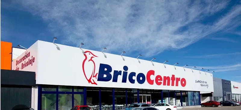 BricoCentro - Tienda de bricolaje en Villares de la Reina - foto 2