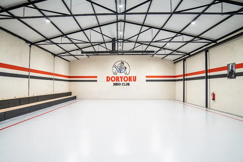 Judo Club Doryoku | Gimnasio Zarza - Escuela deportiva en Salamanca - foto 2