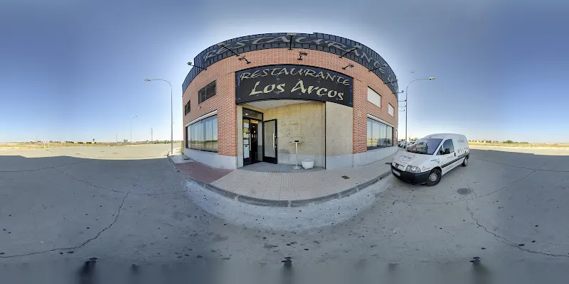 Restaurante Los Arcos - Parrilla en Villares de la Reina - foto 2