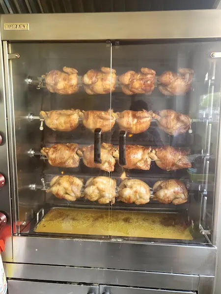 Asador Pollos VIP - Restaurante especializado en pollo en Salamanca - foto 2