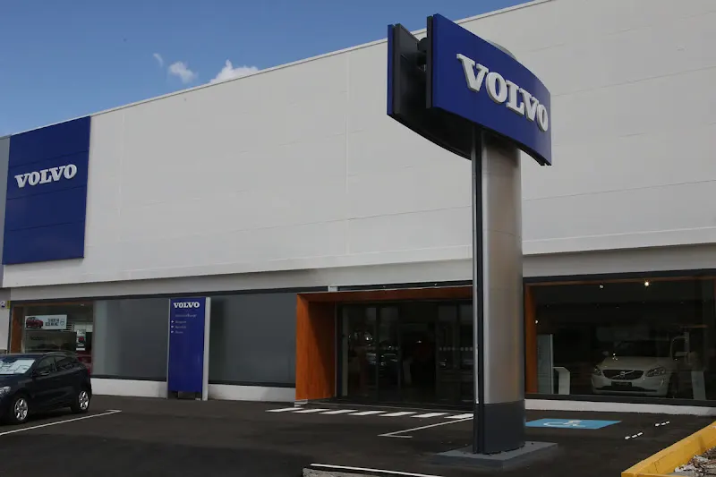 Volvo Cars Salamanca - MERENAUTO - Villares de la Reina