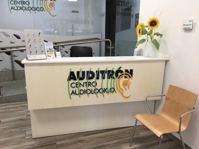 Auditrón Centro Audiológico - Audiólogo en Salamanca - foto 2