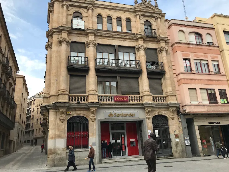Banco Santander - Smart Red - Banco en Salamanca - foto 2