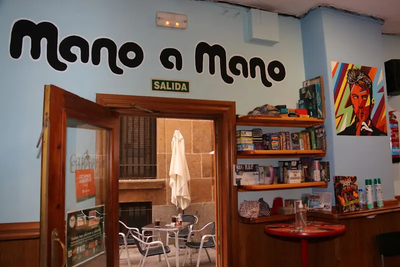 Mano a Mano - Bar en Salamanca - foto 3