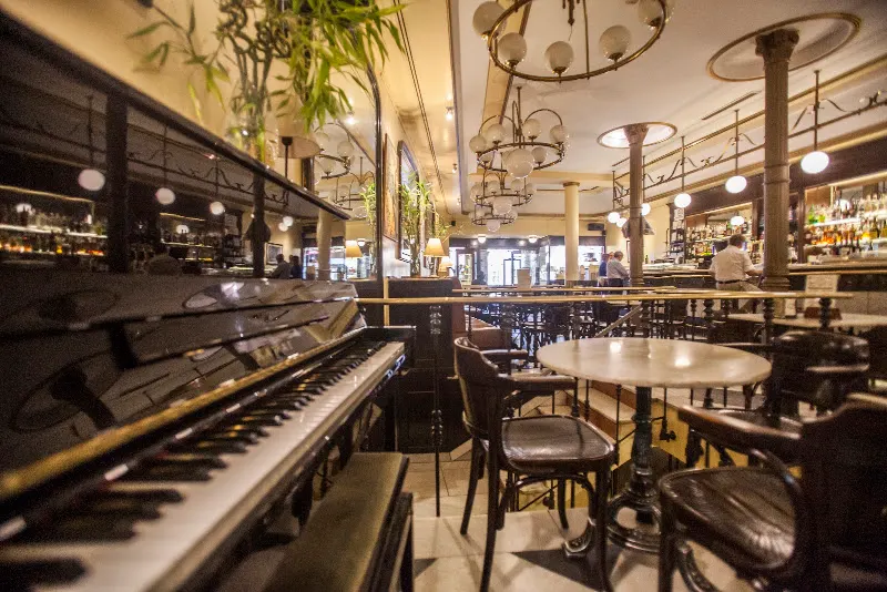 Café Novelty, desde 1905 - Cafetería en Salamanca - foto 3