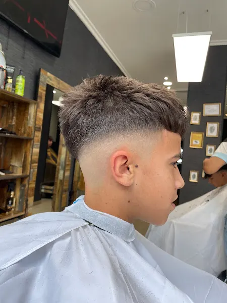 Rif barber shop plaza mayor - Barbería en Salamanca - foto 2