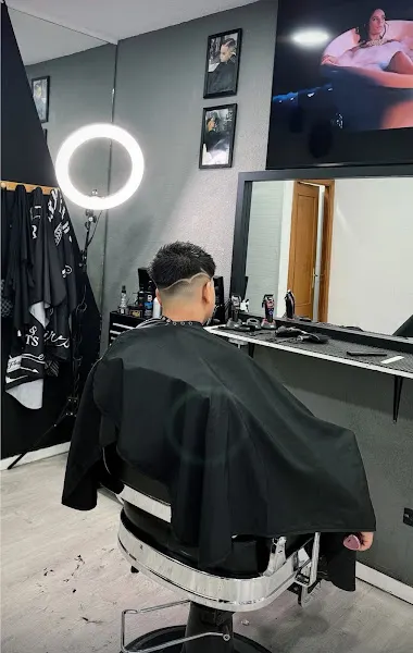 ALEX BARBER SHOP