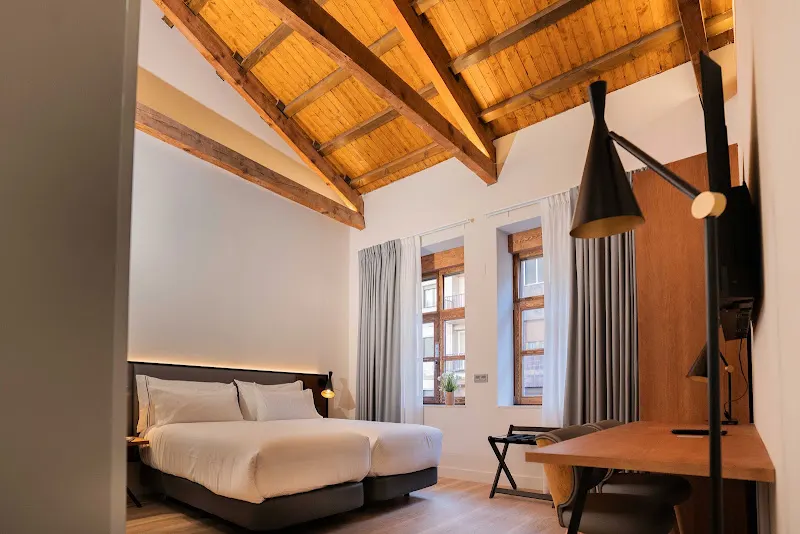 Prisma Suites - Edificio de apartamentos amueblados en Salamanca - foto 2