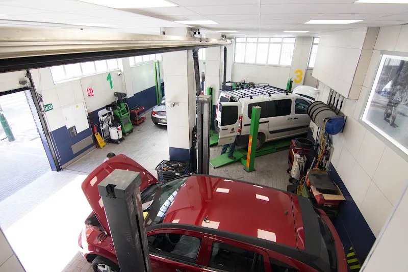 Bosch Car Service - Talleres Luciano Casanova - Taller de reparación de automóviles en Salamanca - foto 2