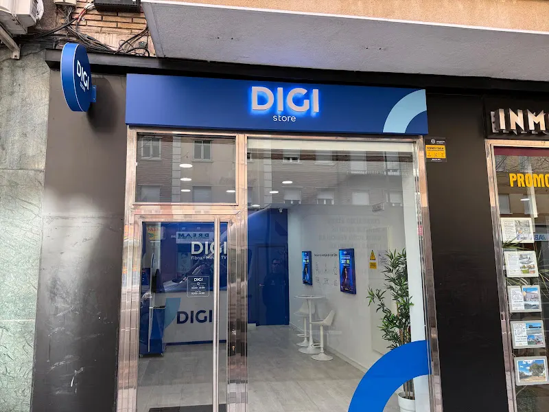 DIGI Store - Compañía telefónica en Salamanca - foto 2