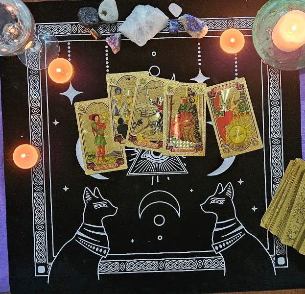 Tarot y guía espiritual | Isabel - Vidente en Salamanca - foto 2