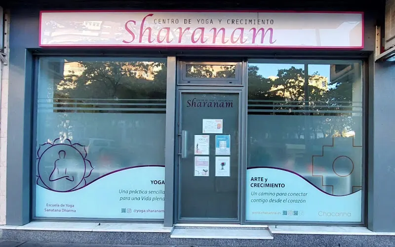 Escuela de Yoga Sharanam - Centro de yoga en Salamanca - foto 2