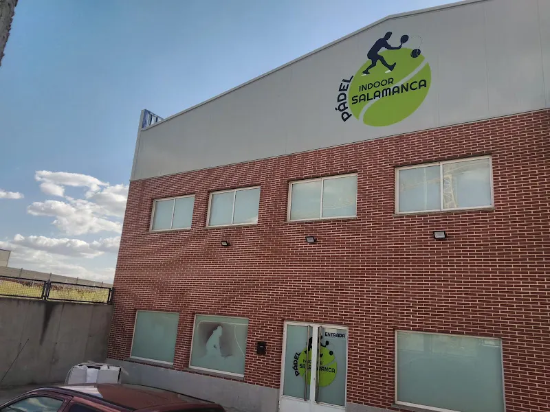 Pádel Indoor Salamanca - Club de pádel en Carbajosa de la Sagrada - foto 2